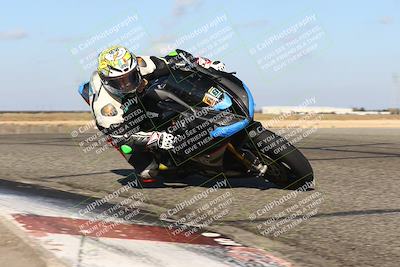 media/Nov-03-2024-TrackDaz (Sun) [[44580f4982]]/A Group/2pm (Grapevine)/